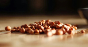 Eating peanuts like this can protect the liver, stomach, and lungs. Eating a lit